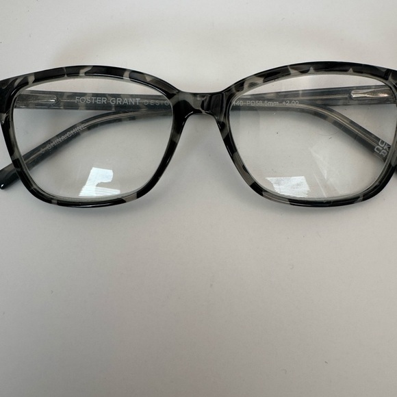 Two Pair Of Foster Grant Design Optics Eyeglass Frames 52-15-141 53-15-141 main image 5